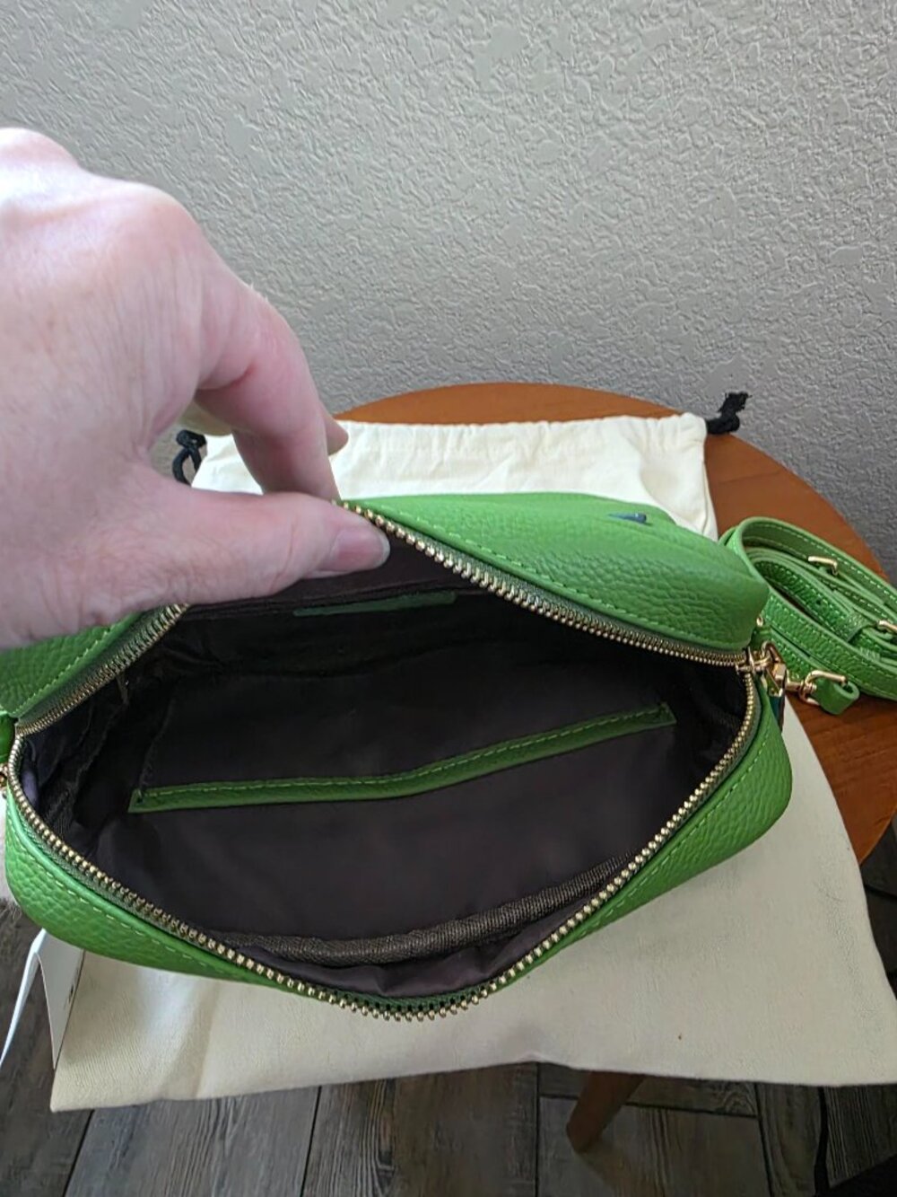 Pom Pom London Original Plus Bag NWT Green Leather Crossbody + 3 Straps & Keyrin - Picture 9 of 13
